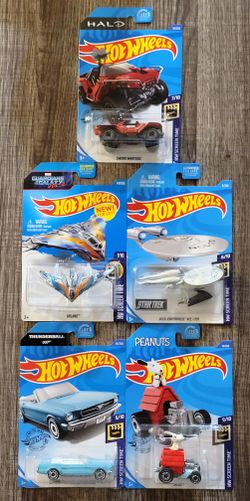 5 VARIOUS NEW HOT WHEELS: SCREEN TIME VEHICLES, MINT ON CARD, SEE DESCRIPTIONS 