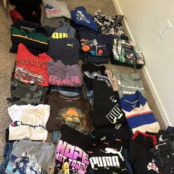  Bundle of Boy clothes 21 outfits