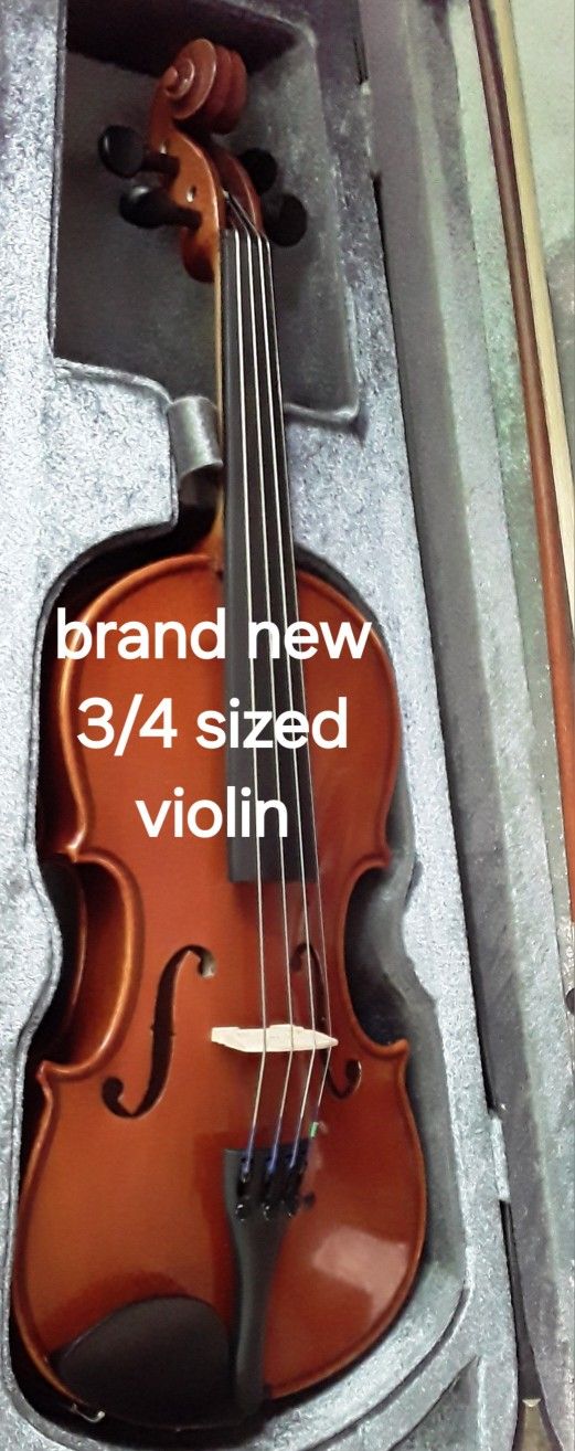 Brand New 3/4 Violin, Case, Bow And Rosin
