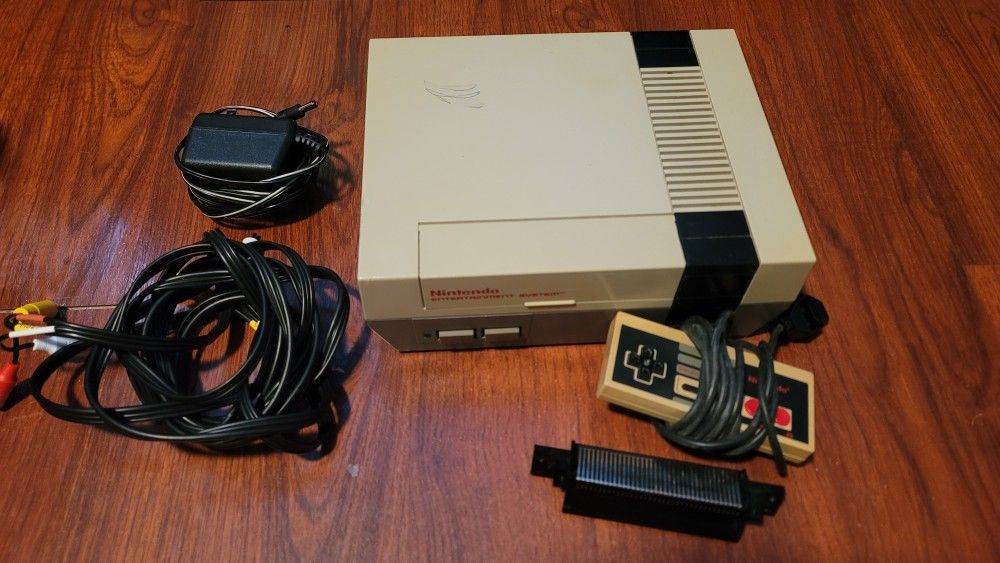 Nintendo NES Original Video Game Console