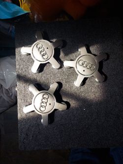 3 Center Caps MAKE A OFFER