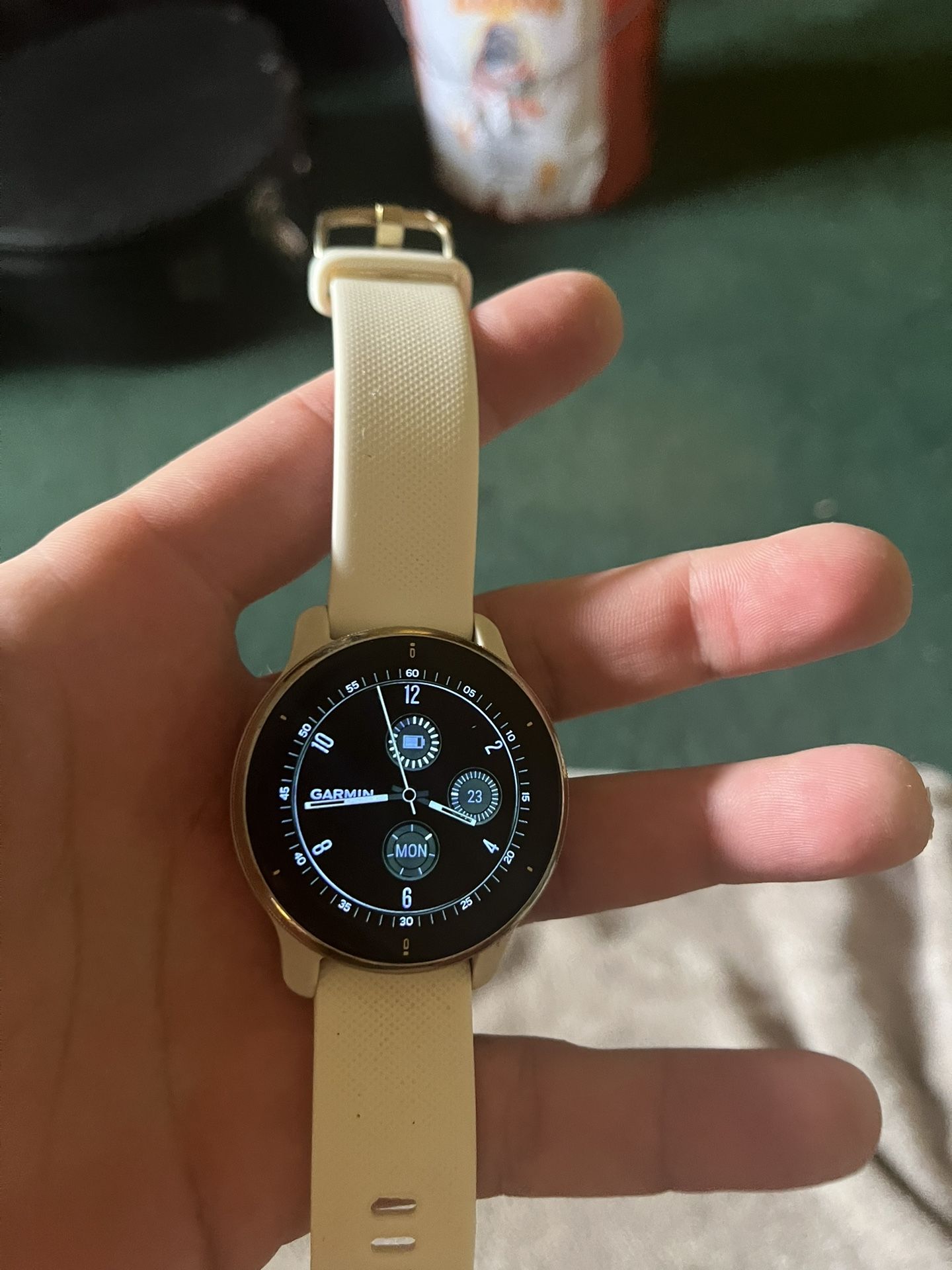 Venu 2 Plus Gold/cream Garmin