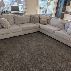 Ashley's Rawcliffe 3 Piece Sofa