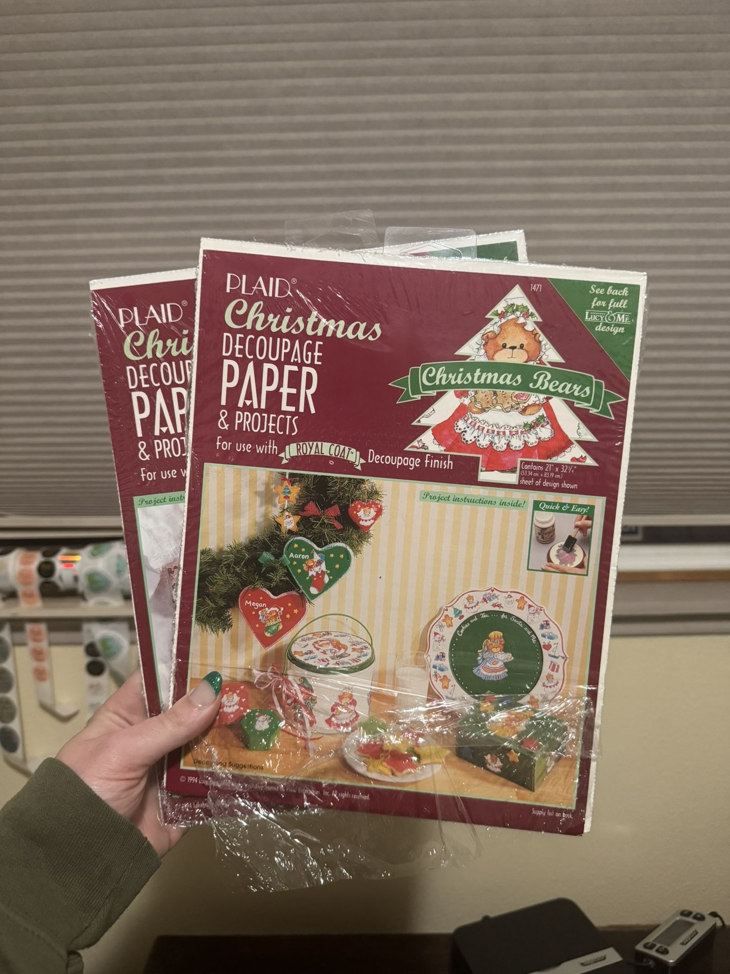 Vintage 1994 Decoupage Paper Projects Lucy Christmas Bears & Santa’s 21x32 Craft