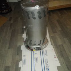 Mr Heater 75000_200000btu Portable Convection Heater Runs On Liquid Propane Can Hold Propane Up to 100 Lbs And 29 Hours Of Continued Heat Can Heat Up 