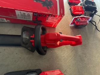 Craftsman Every you need for the land 4- tools 3- large batteries 1- chargers