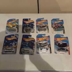 Hot Wheels Set Of 8 
