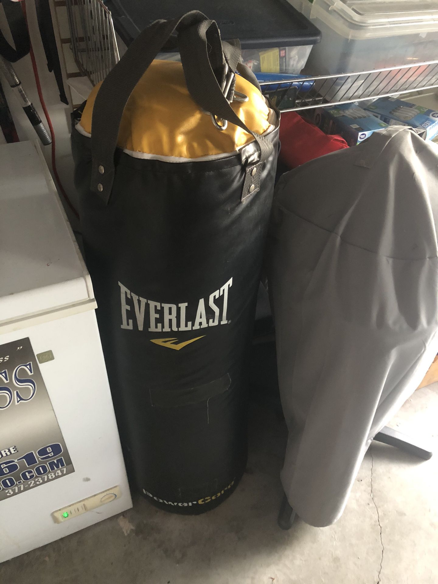 Everlast heavy punching bag