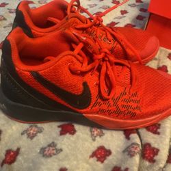 Kyrie Basketball Shoes