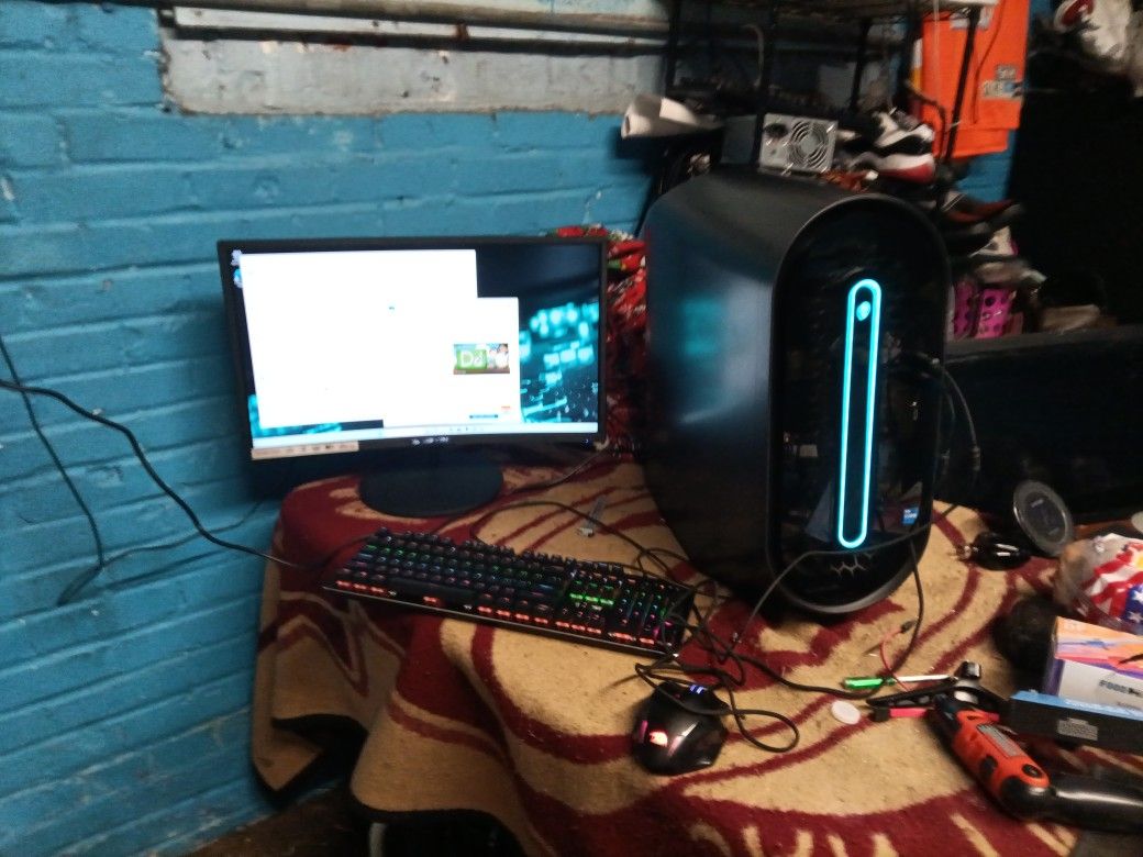 PRICE FIRM CASH ONLY NO TRADES Alienware Gaming PC Bundle RTX 4070 Super