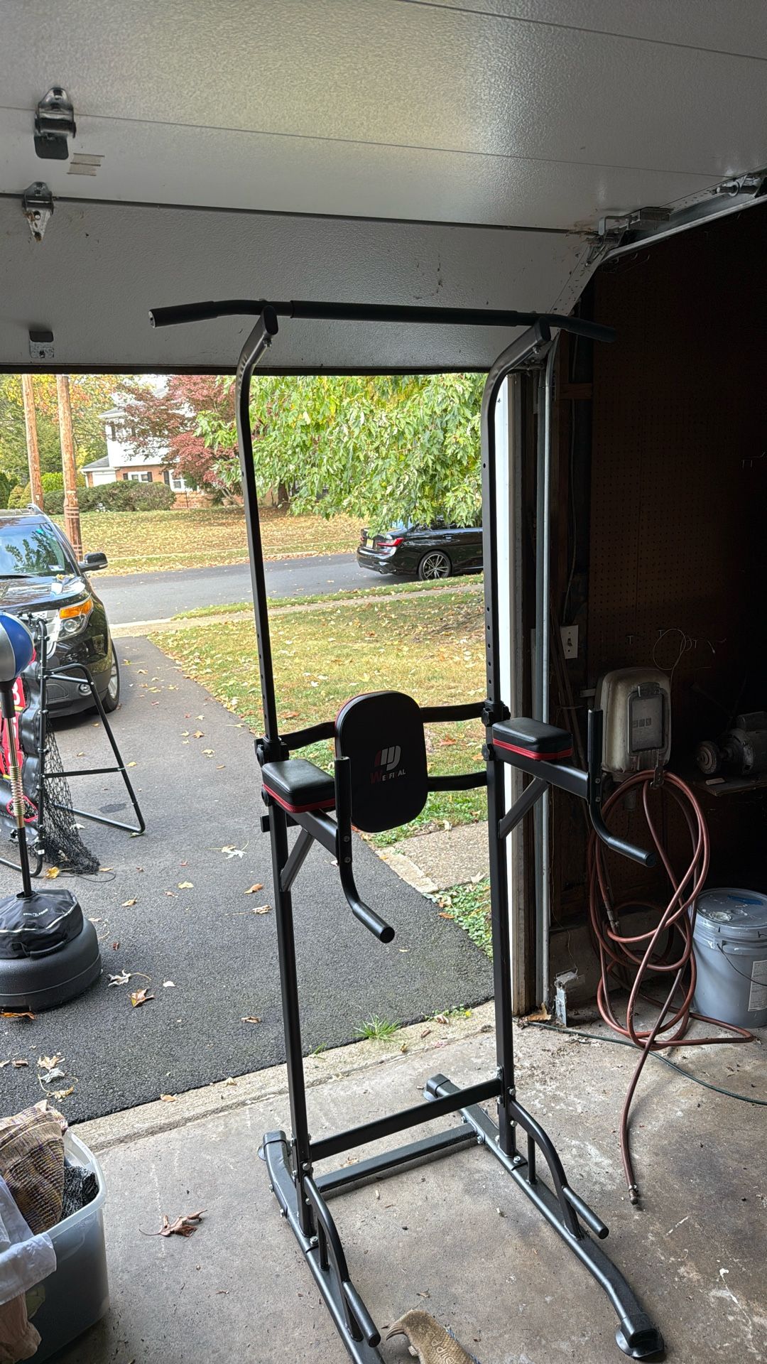 Power dip pull up bar