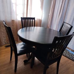 Black Table And 4 Chairs 