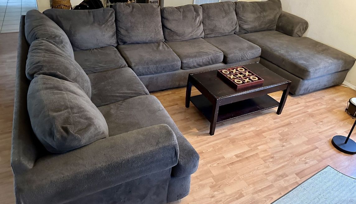FREE LARGE COUCH 