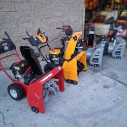 Troy-Bilt
Storm 24 in. 208 cc Two- Stage Gas Snow Blower with Electric Start Self Propelled