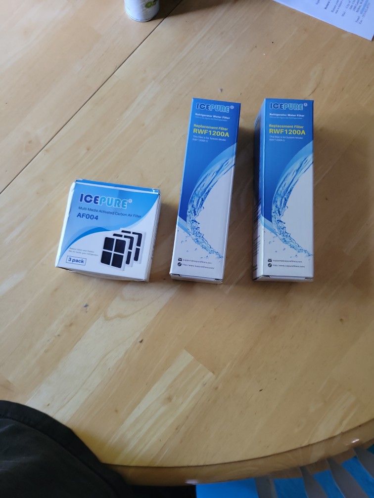 2 Refrigerator Water filters 2 Air Filters