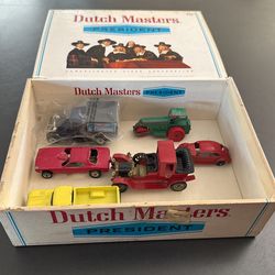 Vintage Metal Diecast Cars In Vintage Cigar Box 