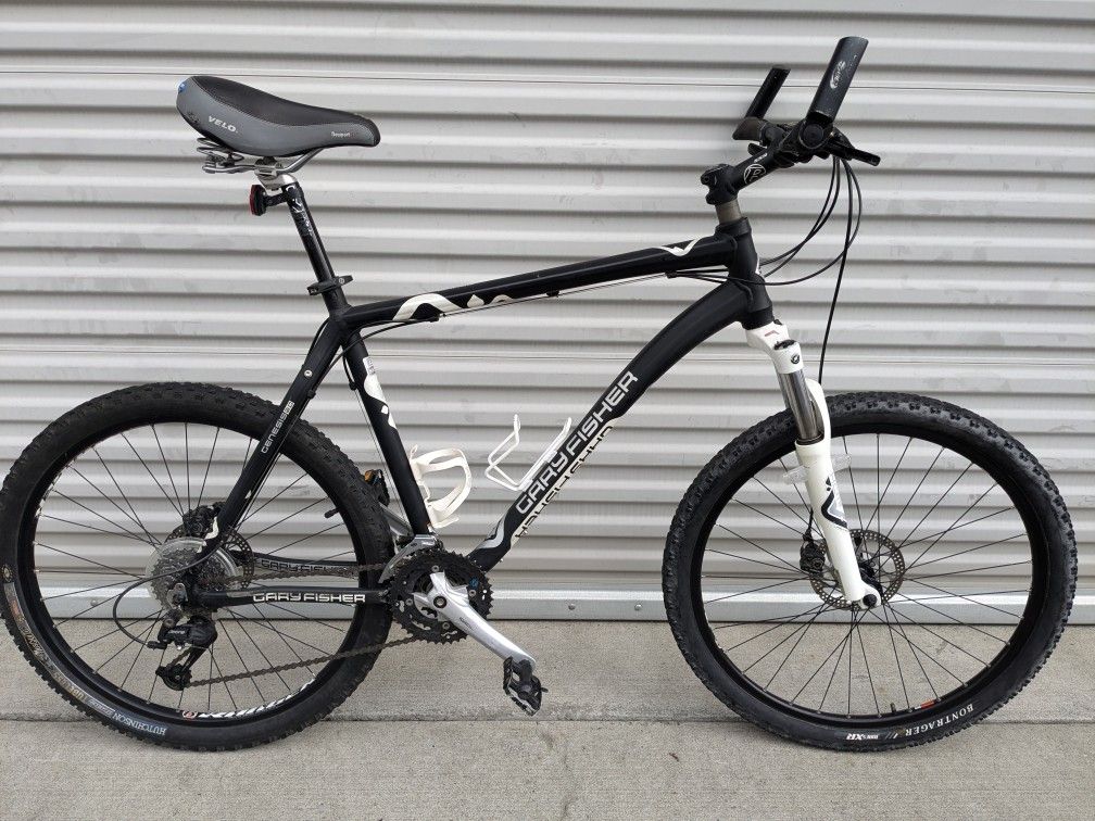 XL Gary Fisher Trek Mountain Bike