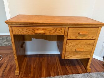 Oak wood desk