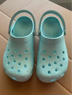 Crocs Clogs Size 7 Women