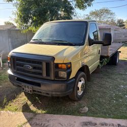 2011 Ford E450 