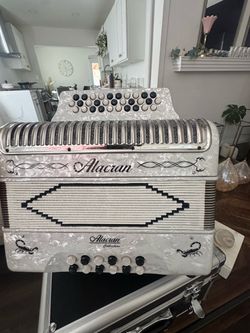 Accordion Alacran ( GCF ) brand new never used