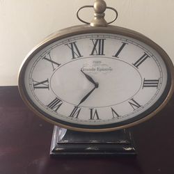 Antique style clock