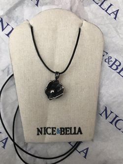 Nice and bella baseball glove collar