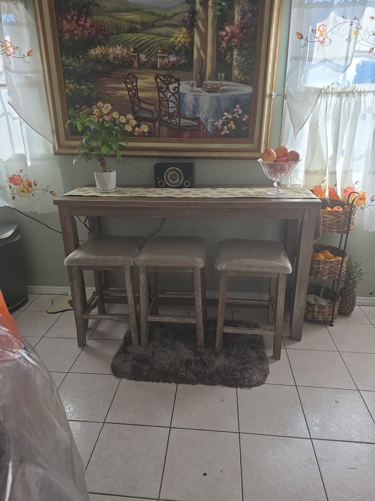 Mesa Larga Como Barrita Con 3 Bancos Largos