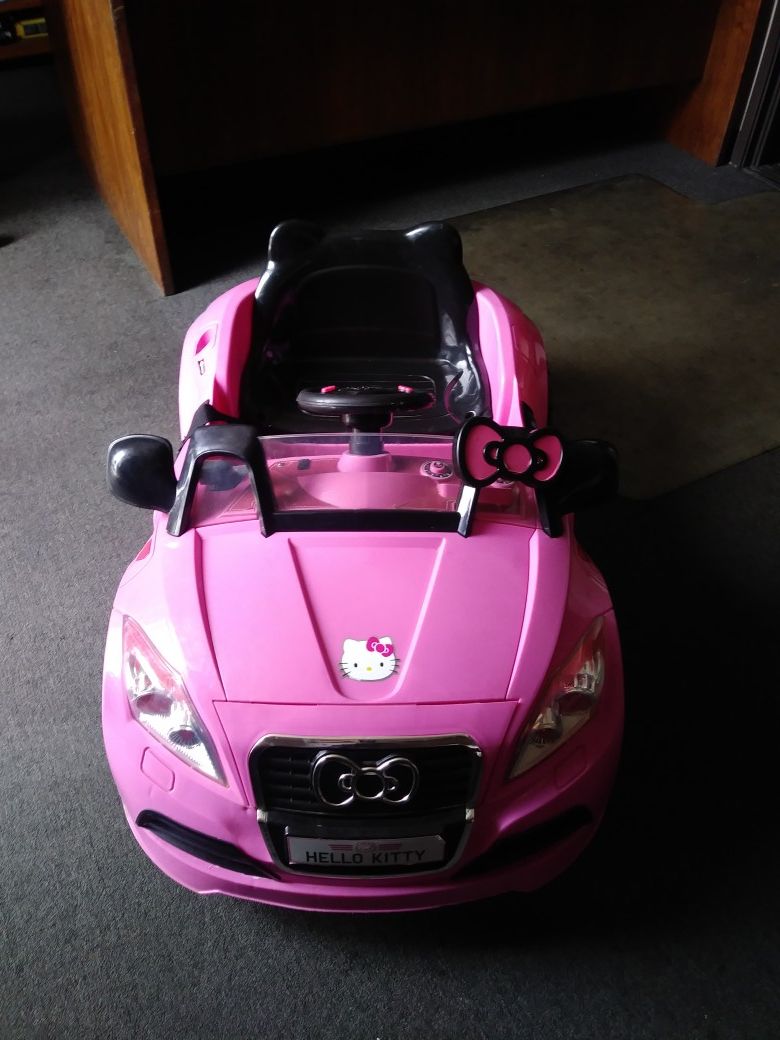 NEW CONDITION Hello Kitty SUV 12volt electric kids ride on cars power  wheels for Sale in Moreno Valley, CA - OfferUp