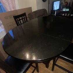 Black Dining Table and Chairs 