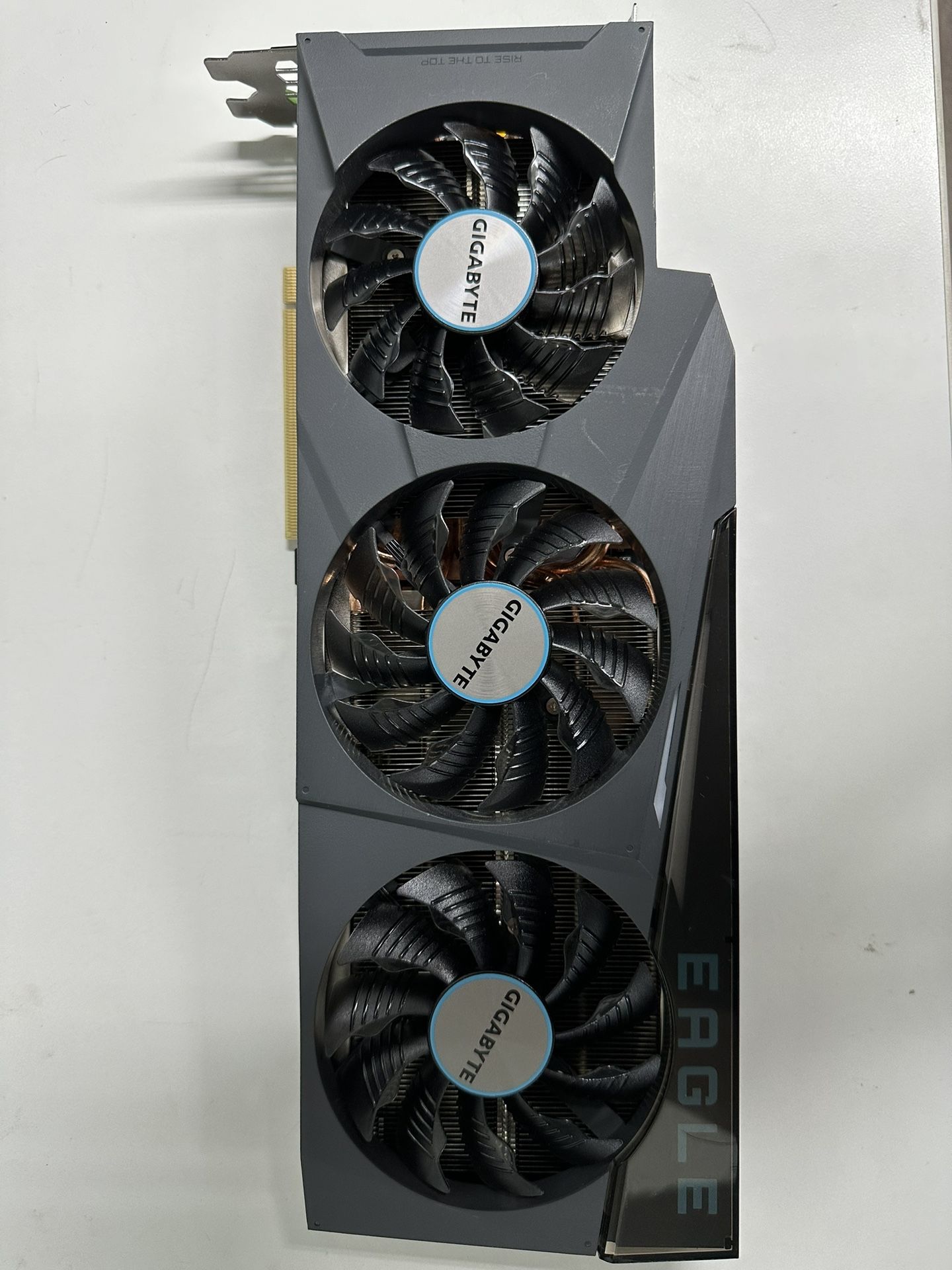 Gigabyte Eagle 3080 gpu in like new condition with warranty