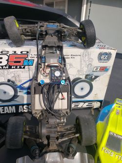 Team Associated B5M