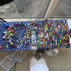 HOT WHEELS HOT WHEELS