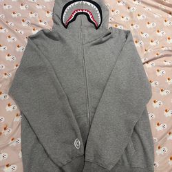 BAPE HOODIE SIZE XL NEW NEVER USED
