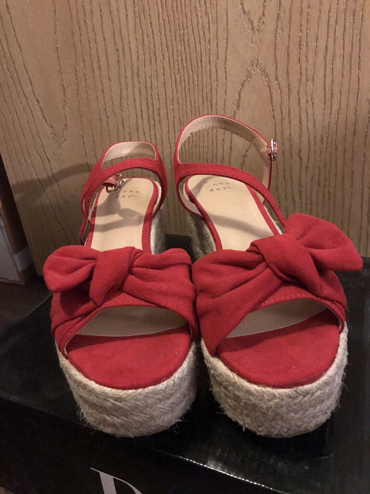 High wedge shoe