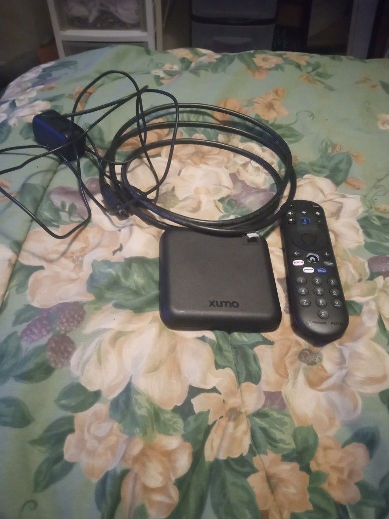 Xumo Streaming Box
