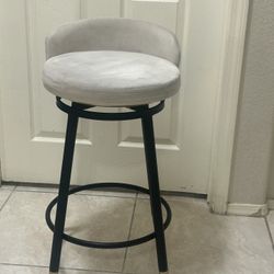 Barstool $10