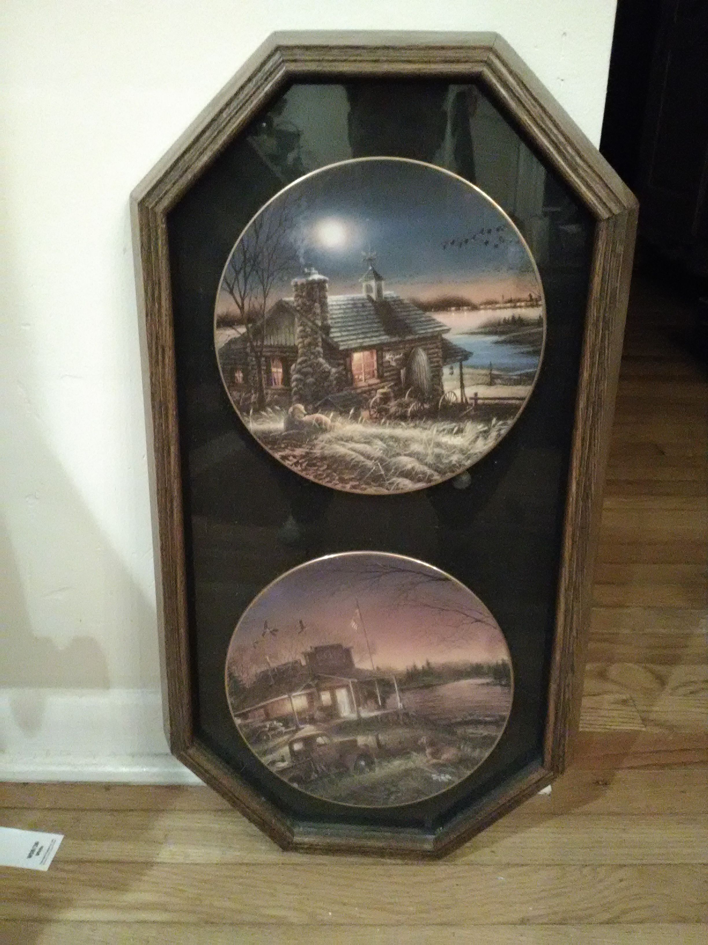 Terry Redlin plates w/Display case for Sale in Yorktown, VA - OfferUp