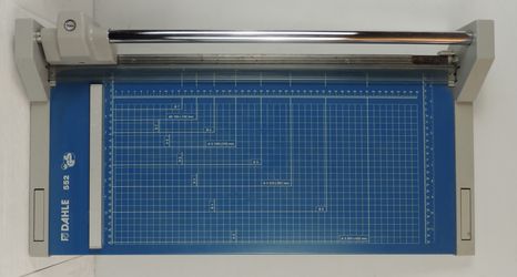 DAHLE 552 Professional Rolling Paper Trimmer