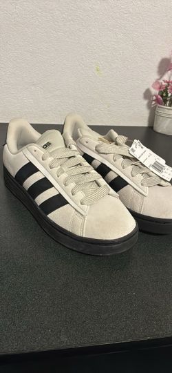 Men’s adidas size 9