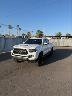 2017 Toyota Tacoma TRD Sport V6 Truck Double Cab