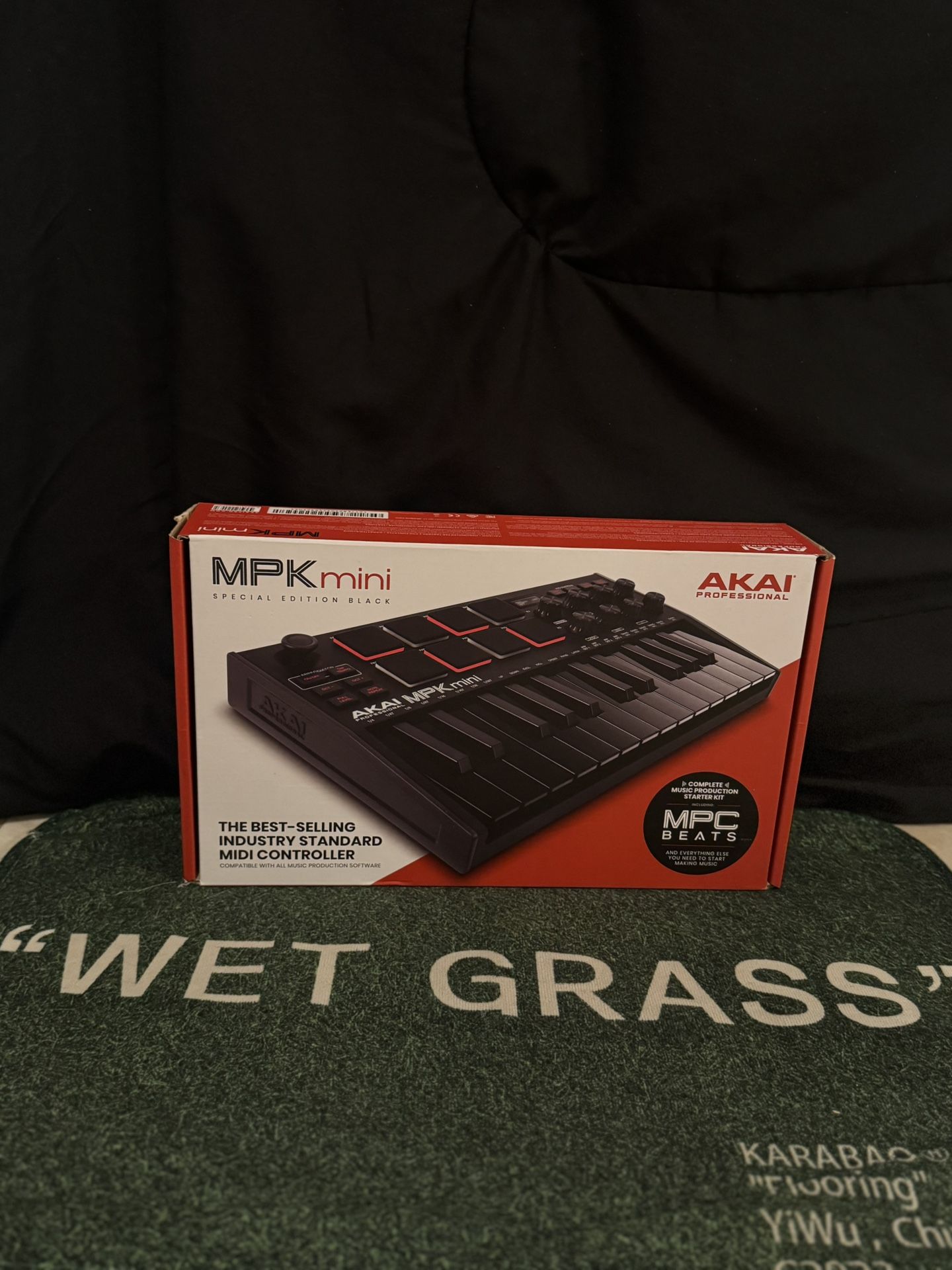 Akai Professional MPK Mini MK3 25 Key Keyboard Controller Black on Black ‼️