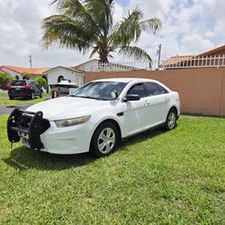 2016 Ford Taurus