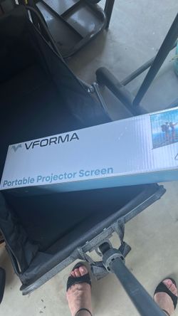 Vforma projector screen 60””
