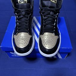 Jordan 1 Retro High OG NRG Gold Toe 2018  Size 9.5