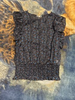 Floral Ruffle Sleeve Blouse