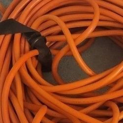 🌺100 Foot Extension Cord🌺