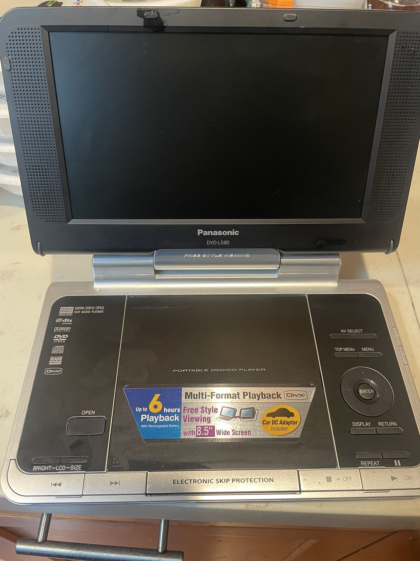 Panasonic DVD-LS80 Portable DVD Player (8.5") Mount In Car 