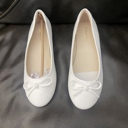 New Shoes Size 4