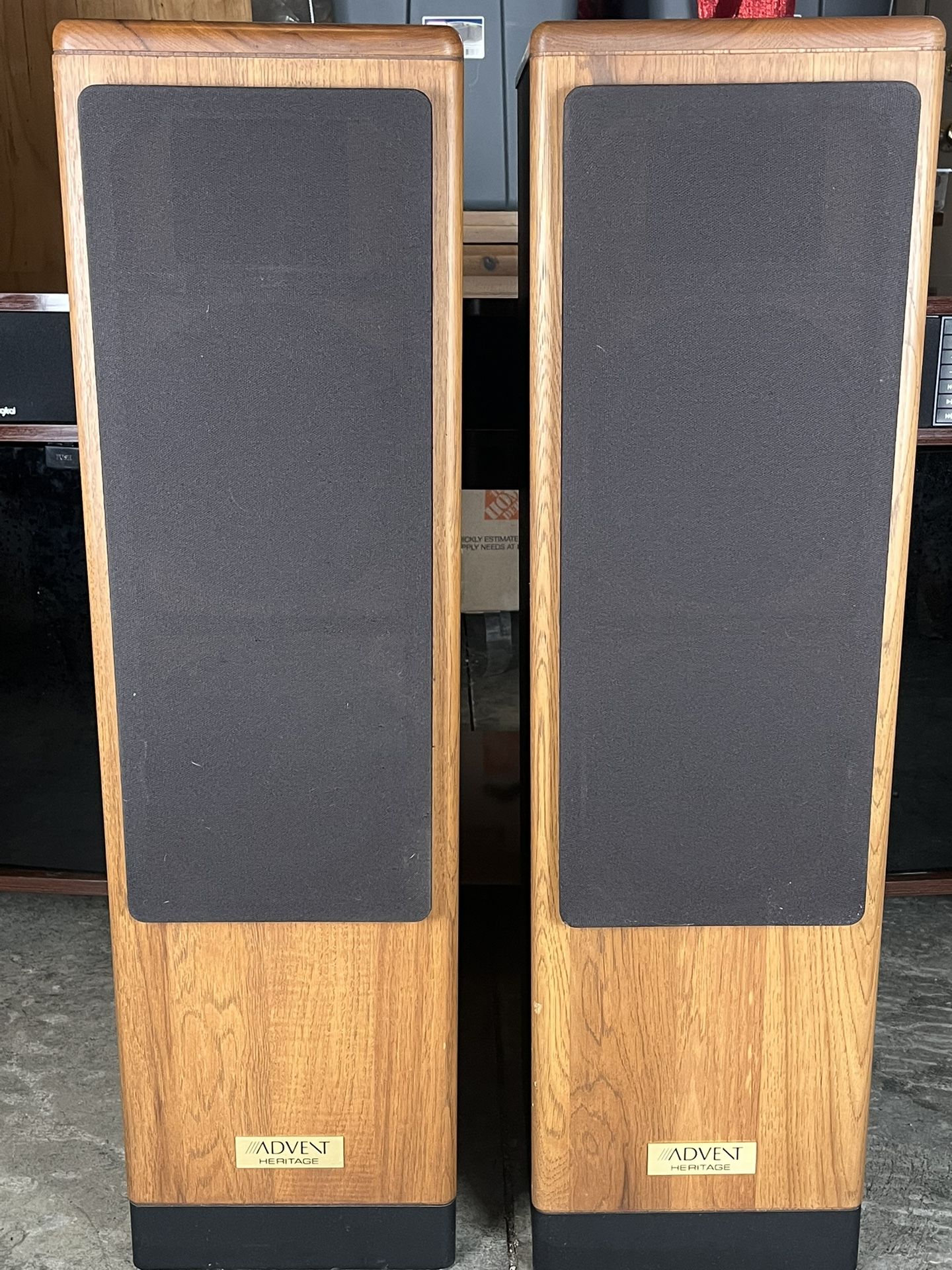 Advent Heritage Tower Speakers